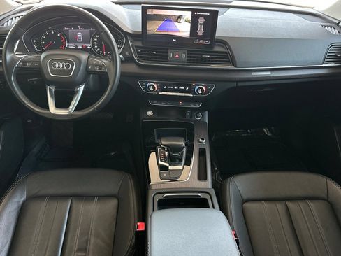 Used 2022 Audi Q5 2.0T Premium w/ Convenience Package AWD/4WD image 12