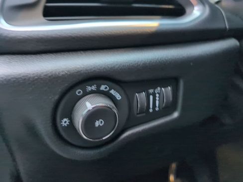 New 2026 Chrysler Pacifica Limited w/ S Appearance Package image 12