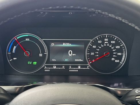 Used 2023 Kia Sorento EX AWD/4WD image 29