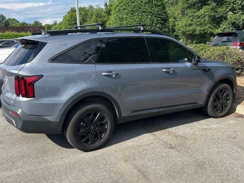 Certified 2023 Kia Sorento S w/ Panoramic Sunroof Package AWD/4WD image 4