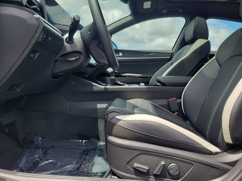 New 2026 Kia K5 GT-Line w/ GT-Line Premium Package FWD image 5