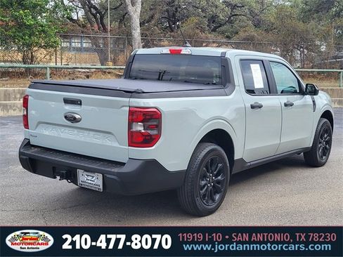 Certified 2024 Ford Maverick XLT w/ XLT Luxury Package image 5