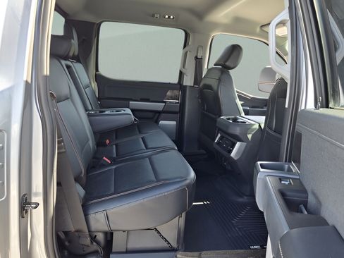 Used 2023 Ford F250 Lariat w/ Chrome Package AWD/4WD image 14