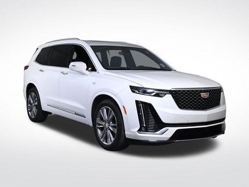 Used 2024 Cadillac XT6 Premium Luxury FWD image 7