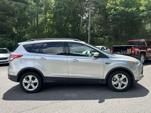 Used 2015 Ford Escape SE w/ Equipment Group 201A AWD/4WD image 3