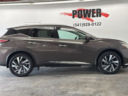 Used 2018 Nissan Murano Platinum AWD/4WD image 2