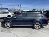 Used 2017 Volkswagen Golf Alltrack SE image 2