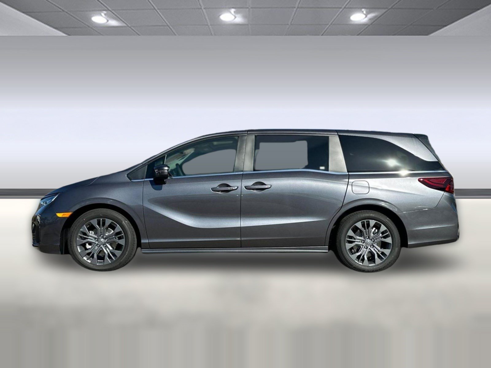 New 2027 Honda Odyssey Touring image 2