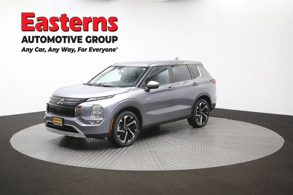 Used 2023 Mitsubishi Outlander SE AWD/4WD image 58