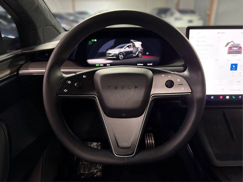 Used 2024 Tesla Model X AWD/4WD image 15