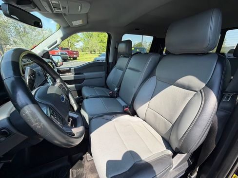 Used 2021 Ford F150 Lariat w/ FX4 Off-Road Package AWD/4WD image 22