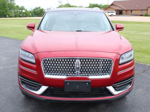 Used 2020 Lincoln Nautilus Reserve FWD image 2
