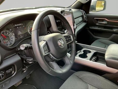 Used 2025 RAM 1500 Big Horn AWD/4WD image 17