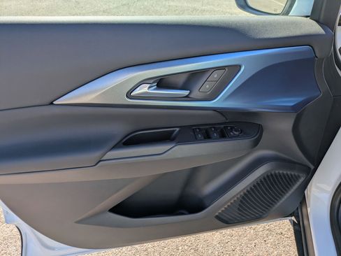 Used 2026 Chevrolet Equinox EV LT w/ LPO, All-Weather Mat Package image 25