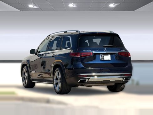 Used 2022 Mercedes-Benz GLS 450 4MATIC image 3