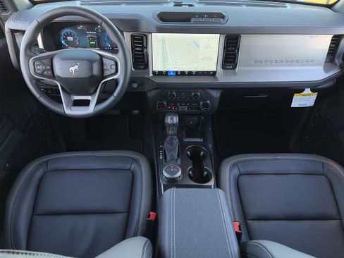 New 2025 Ford Bronco Outer Banks AWD/4WD image 11