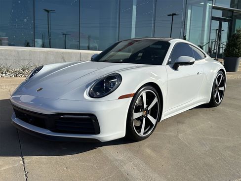Used 2020 Porsche 911 Carrera 4S image 1