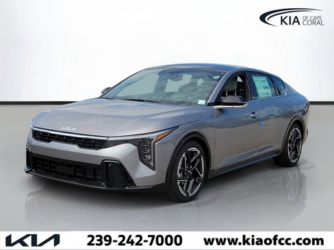 New 2026 Kia K4 GT-Line FWD image 3