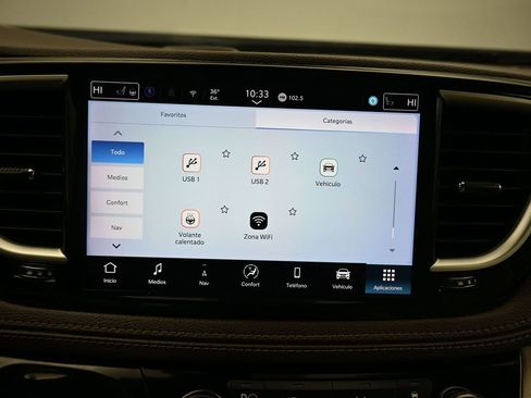 Used 2021 Chrysler Pacifica Touring-L image 22