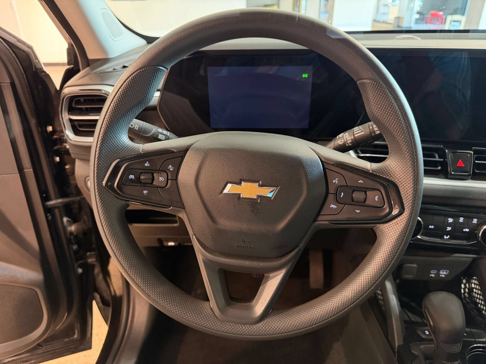 Used 2025 Chevrolet TrailBlazer LT FWD image 26