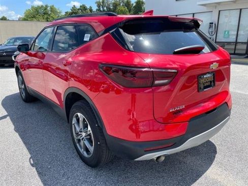 Used 2023 Chevrolet Blazer LT w/ Convenience Package image 4