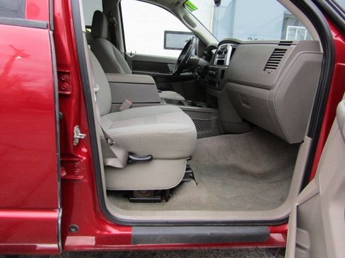 Used 2007 Dodge Ram 3500 Truck SLT image 4