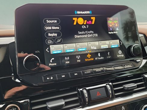 Used 2024 Nissan Pathfinder Platinum w/ Cargo Package image 28