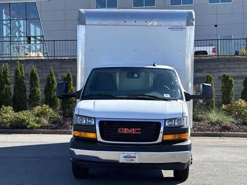 New 2026 GMC Savana 3500 Extended w/ Power Convenience Package image 3
