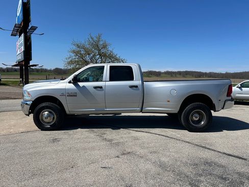 Used 2016 RAM 3500 Tradesman w/ Chrome Appearance Group image 8