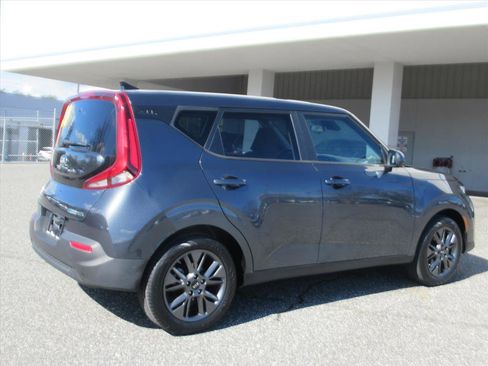Used 2020 Kia Soul EX image 6