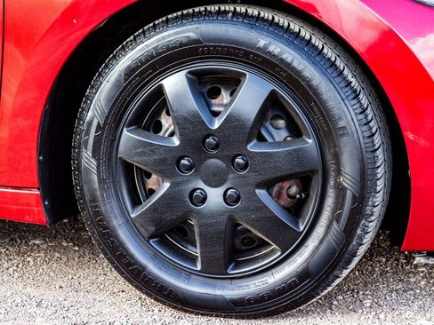 Used 2017 Hyundai Elantra SE image 9