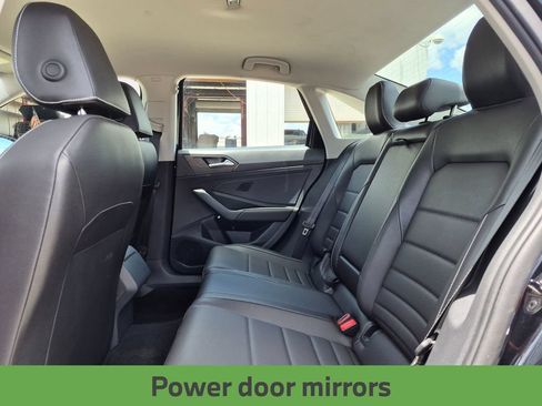 Used 2024 Volkswagen Jetta SE FWD image 27