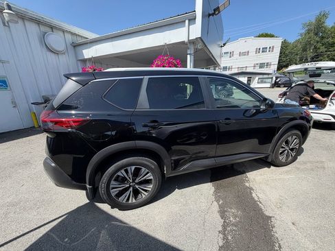 Used 2023 Nissan Rogue SV w/ SV Premium B Package AWD/4WD image 6