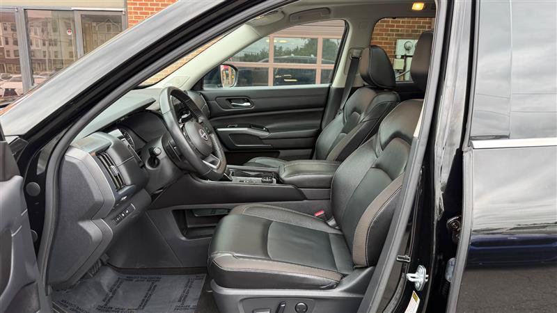 Used 2023 Nissan Pathfinder 4WD SL w/ SL Premium Package image 26