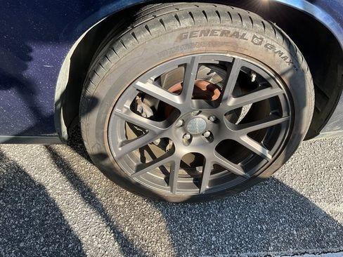 Used 2016 Dodge Challenger R/T Scat Pack w/ Leather Interior Group image 11