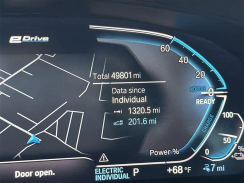 Used 2023 BMW 530e xDrive image 21