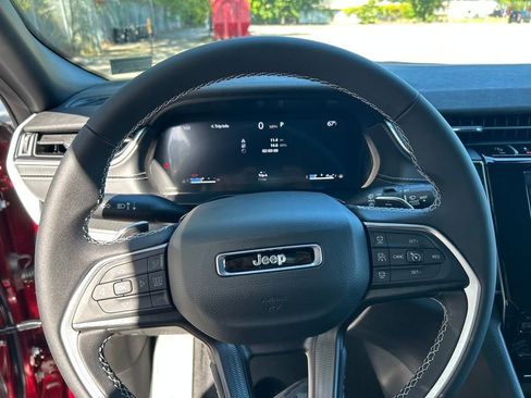 New 2025 Jeep Grand Cherokee Laredo X w/ Trailer Tow Package image 14