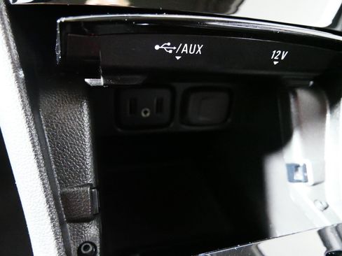 Used 2018 Buick Encore Preferred AWD/4WD image 29