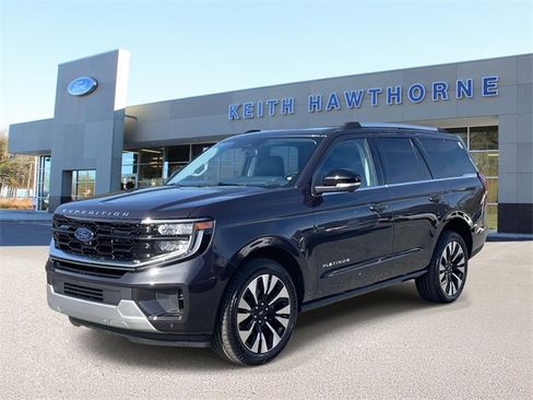 New 2025 Ford Expedition Platinum w/ Driver's Package image 3