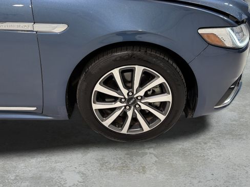 Used 2020 Lincoln Continental w/ Convenience Package FWD image 27