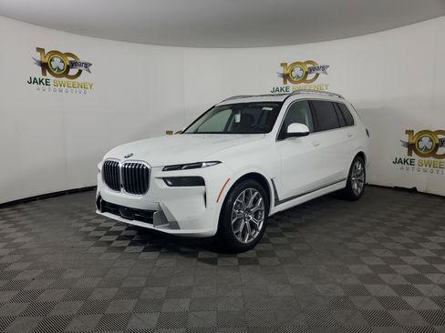 Certified 2026 BMW X7 xDrive40i image 3