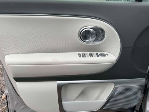 New 2026 Hyundai Ioniq 9 Calligraphy image 14