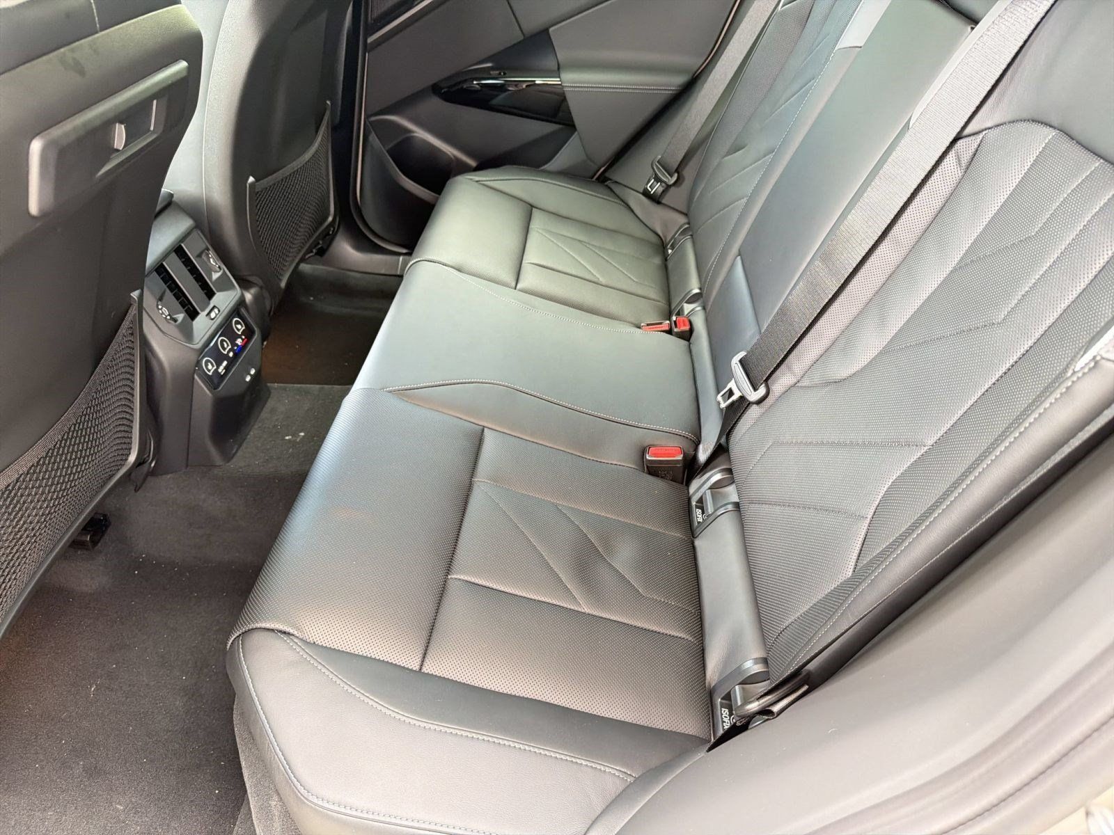 Used 2026 BMW X3 xDrive30i w/ Premium Package AWD/4WD image 22