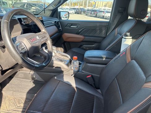 Used 2023 GMC Canyon AT4 w/ AT4 Premium Package image 16