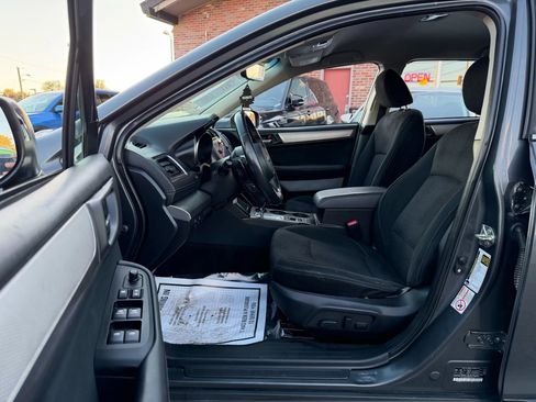 Used 2019 Subaru Outback 2.5i Premium image 13