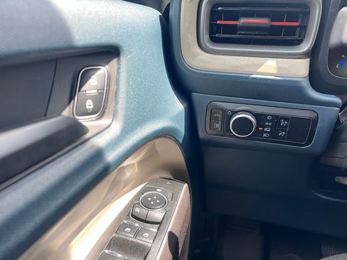 Used 2025 Ford Maverick Lariat image 22