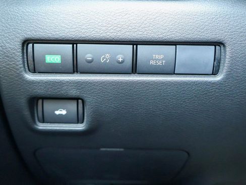 New 2025 Nissan Sentra SV w/ SV Premium Package image 16