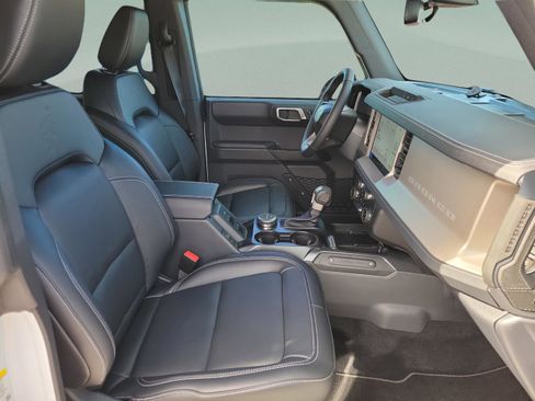 New 2025 Ford Bronco Outer Banks image 31