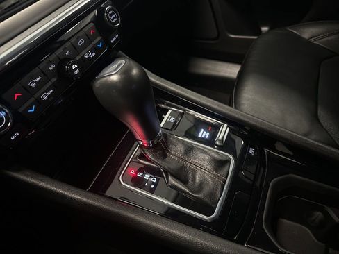 Used 2022 Jeep Compass Limited image 10