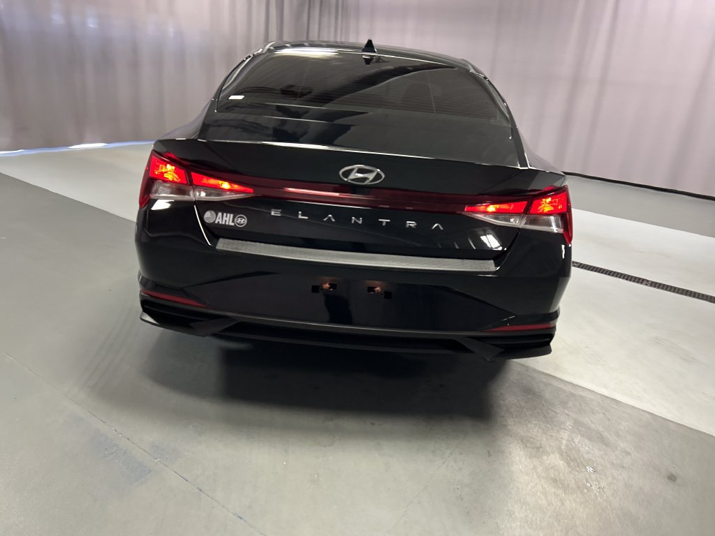 Used 2023 Hyundai Elantra SEL w/ Convenience Package FWD image 6
